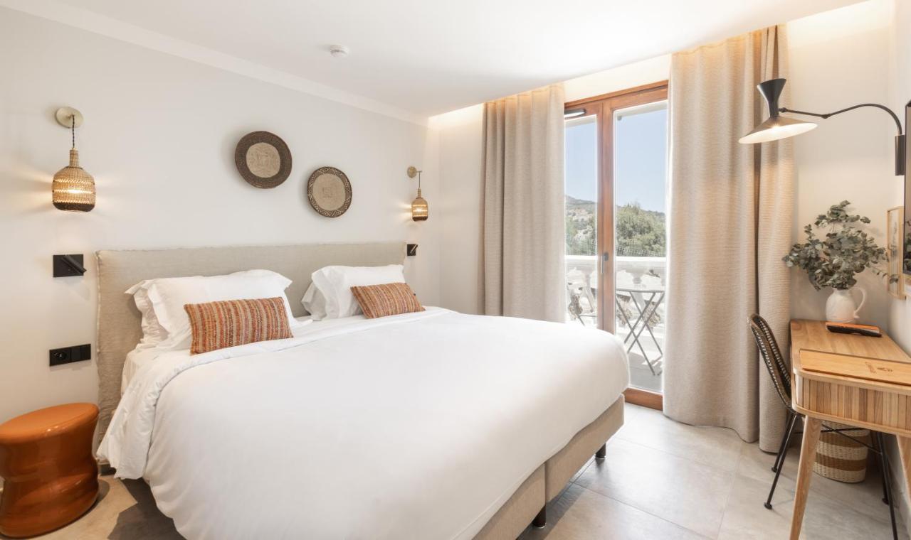 Le Mirage 4*